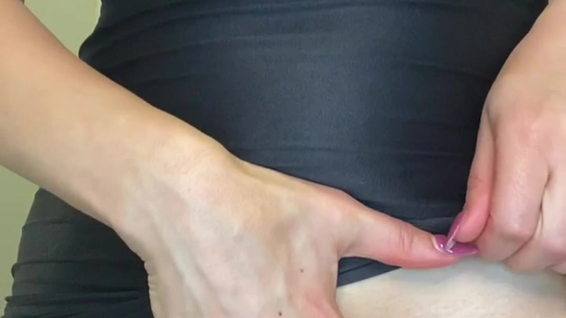 Alina Angel undressing hr cloths and teasing