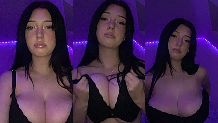 Layla Dream striptease video with her boobs