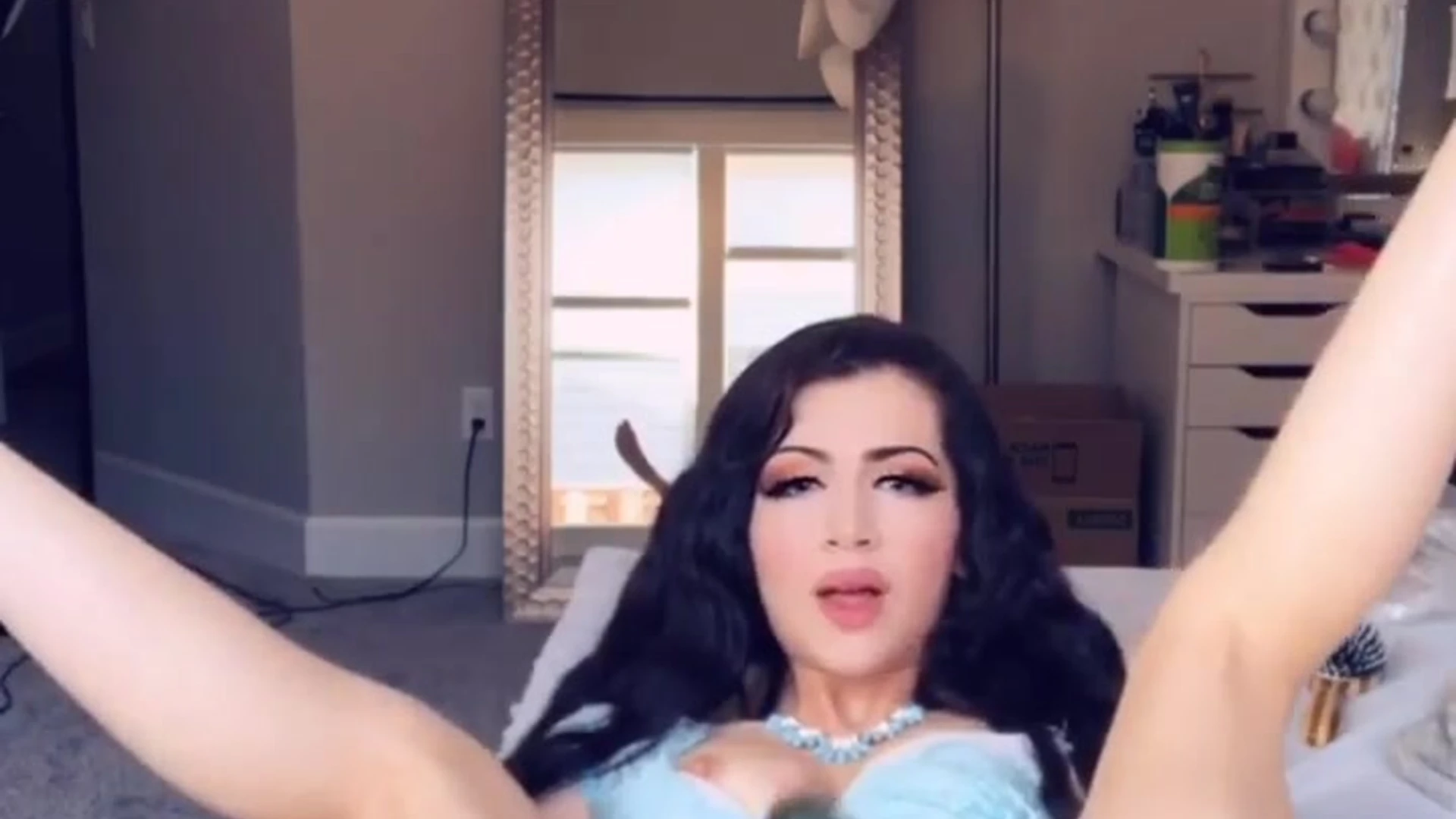 Ariana Mumtaz having hardcore dildo sex