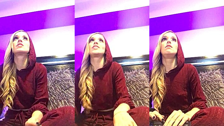 nasty onlyfans freak Kali Roses spread her big booty wide open just to make you hard