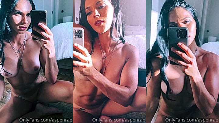 naughty scottish onlyfans model Aspen Raedo mirror selfie on the floor big ass